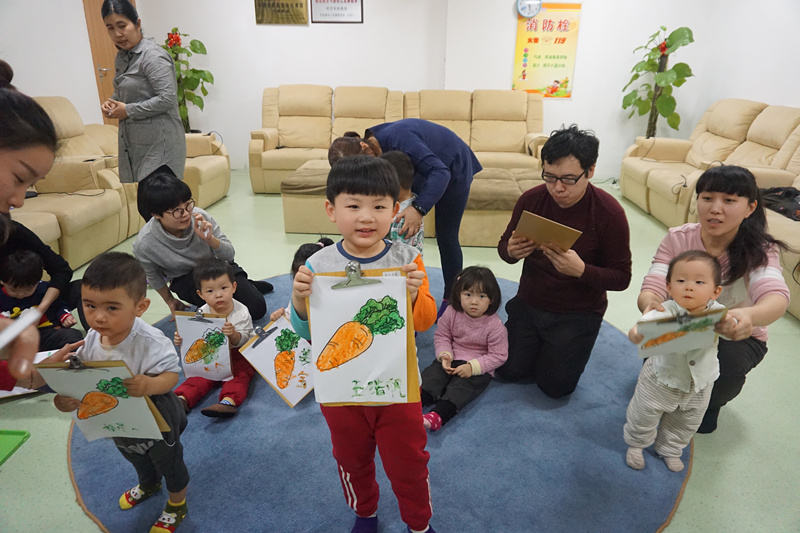NYC紐約國(guó)際邯鄲早教中心《蘿卜回來了》繪本故事