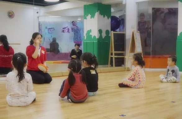 NYC紐約國(guó)際邯鄲早教中心戲劇表演課