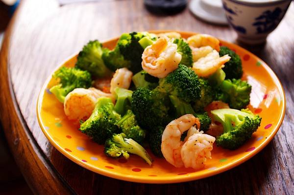 飲食營養(yǎng),西蘭花炒蝦仁,補(bǔ)鈣