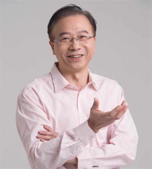 紐約國(guó)際兒童俱樂(lè)部早教專(zhuān)家團(tuán)隊(duì)馮國(guó)強(qiáng)