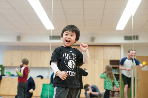 家庭教育,對(duì)孩子放手能讓孩子更獨(dú)立更自信