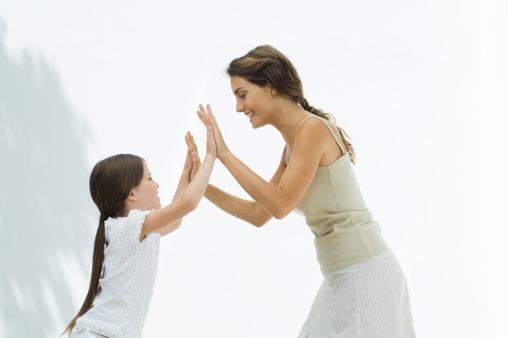 該如何引導(dǎo)孩子保證心理健康？