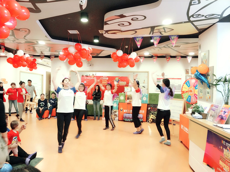 NYC紐約國(guó)際早教大連印象城中心：小小高爾夫體驗(yàn)招募