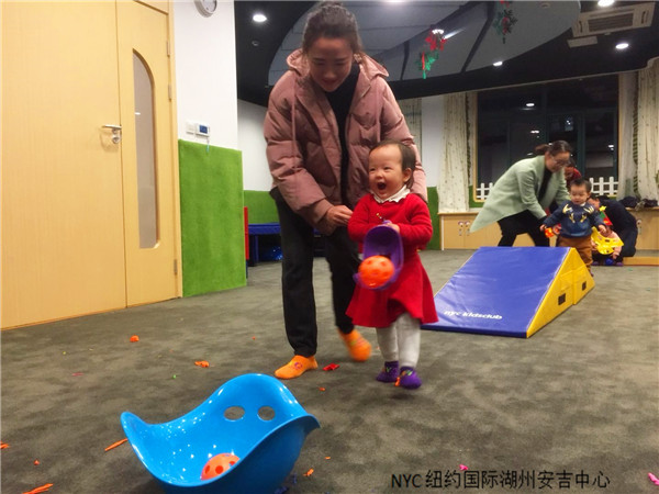 NYC紐約國際湖州安吉早教中心圣誕節(jié)派對