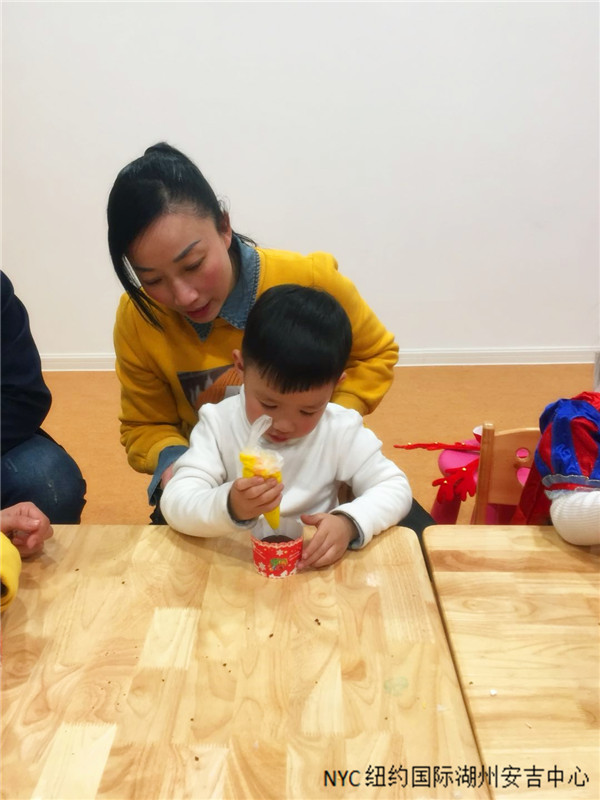 NYC紐約國際湖州安吉早教中心圣誕節(jié)派對