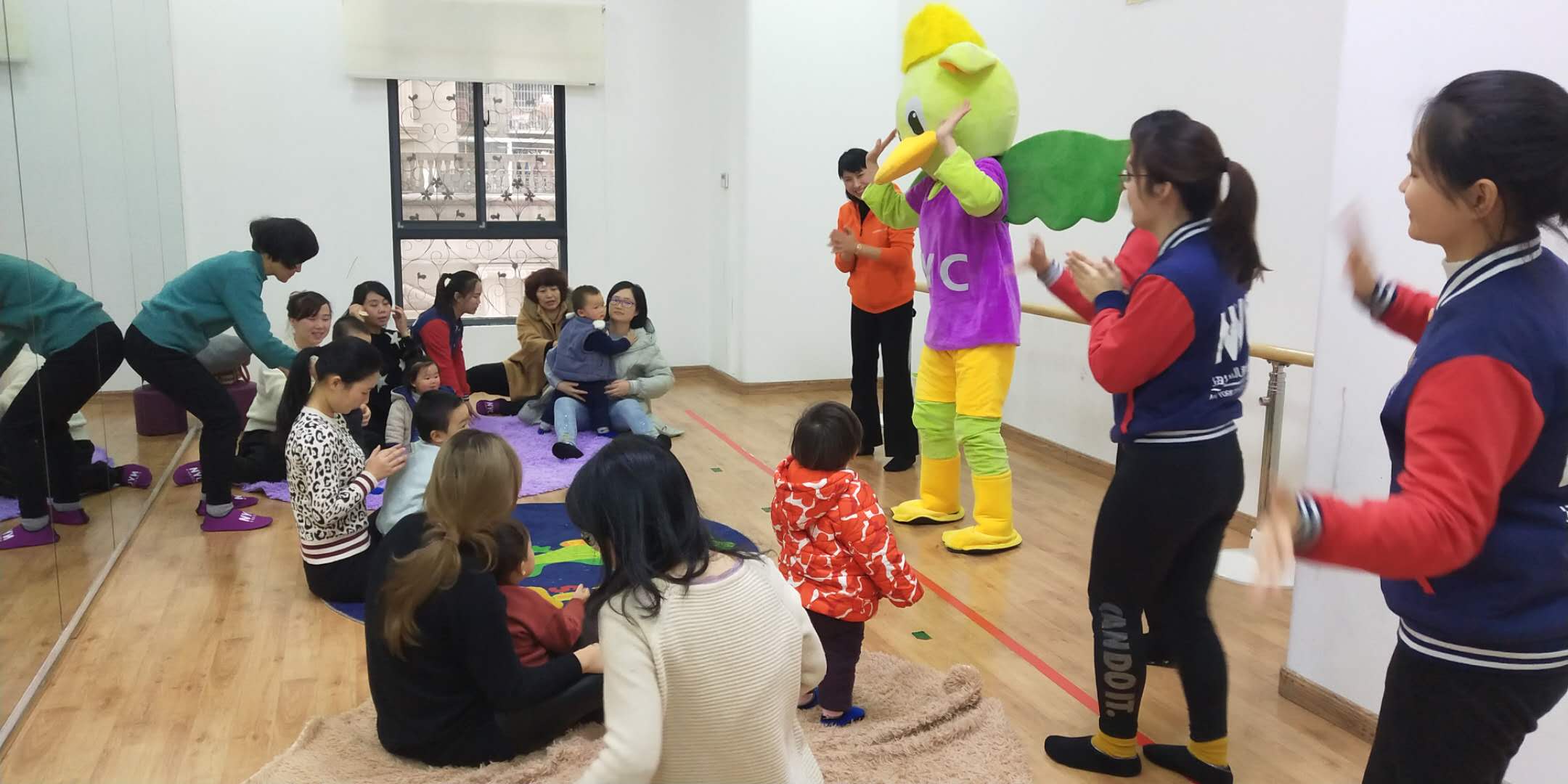 NYC紐約國際長沙陽光錦城早教中心繪本之旅愛的表達(dá)方式