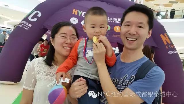 NYC紐約國(guó)際成都銀泰城早教中心：NYC歡樂(lè)爬爬賽又開(kāi)始報(bào)名啦！