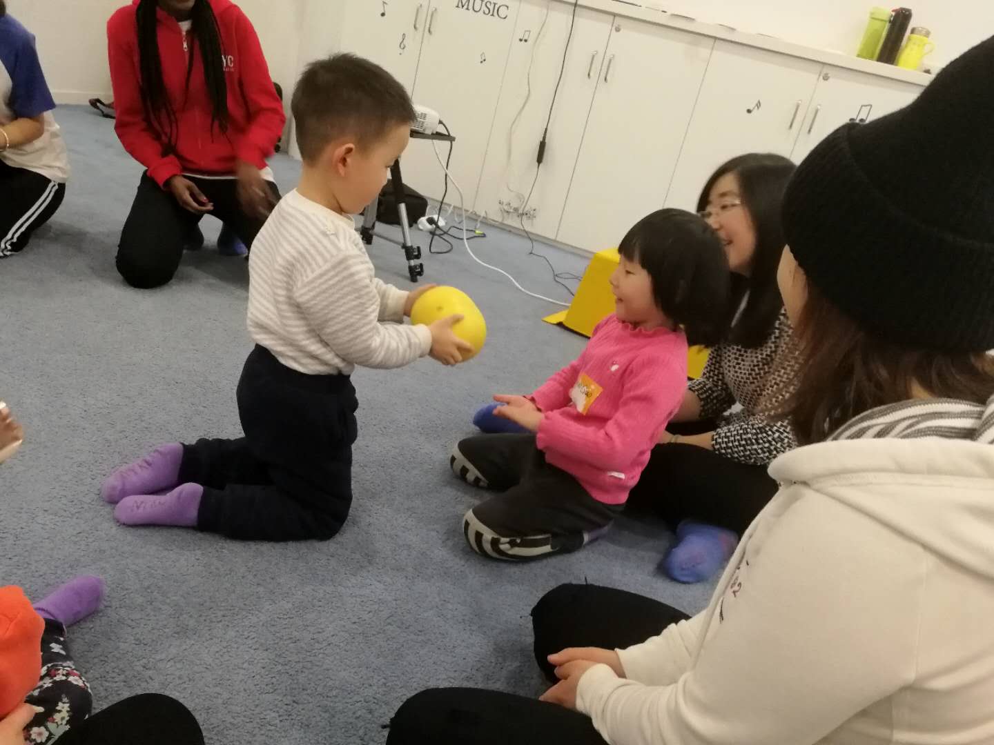 NYC紐約國(guó)際蘭州早教中心：英語(yǔ)沙龍歡樂(lè)多多！