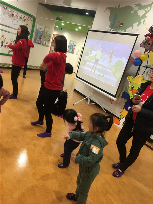 NYC紐約國(guó)際湖州梅地亞早教中心：“汪汪隊(duì)”主題生日會(huì)回顧