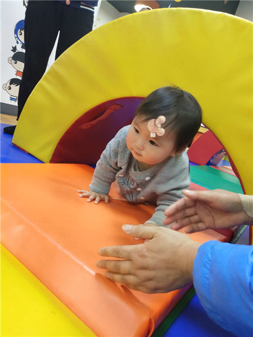 NYC紐約國際長沙陽光錦城早教中心萌寶爬爬賽回顧