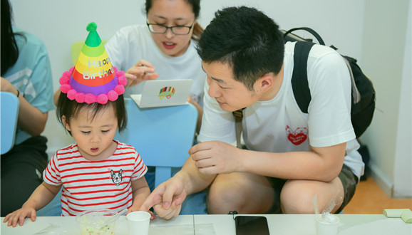 NYC成都銀泰城早教中心活動回顧五月冰淇淋生日派對！