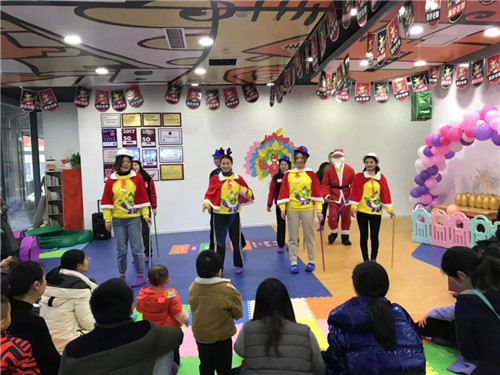 NYC紐約國際成都早教中心圣誕狂歡夜Party回顧