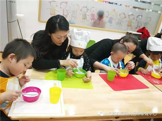 NYC紐約國際大連印象城早教中心：元宵節(jié)生日會活動回顧